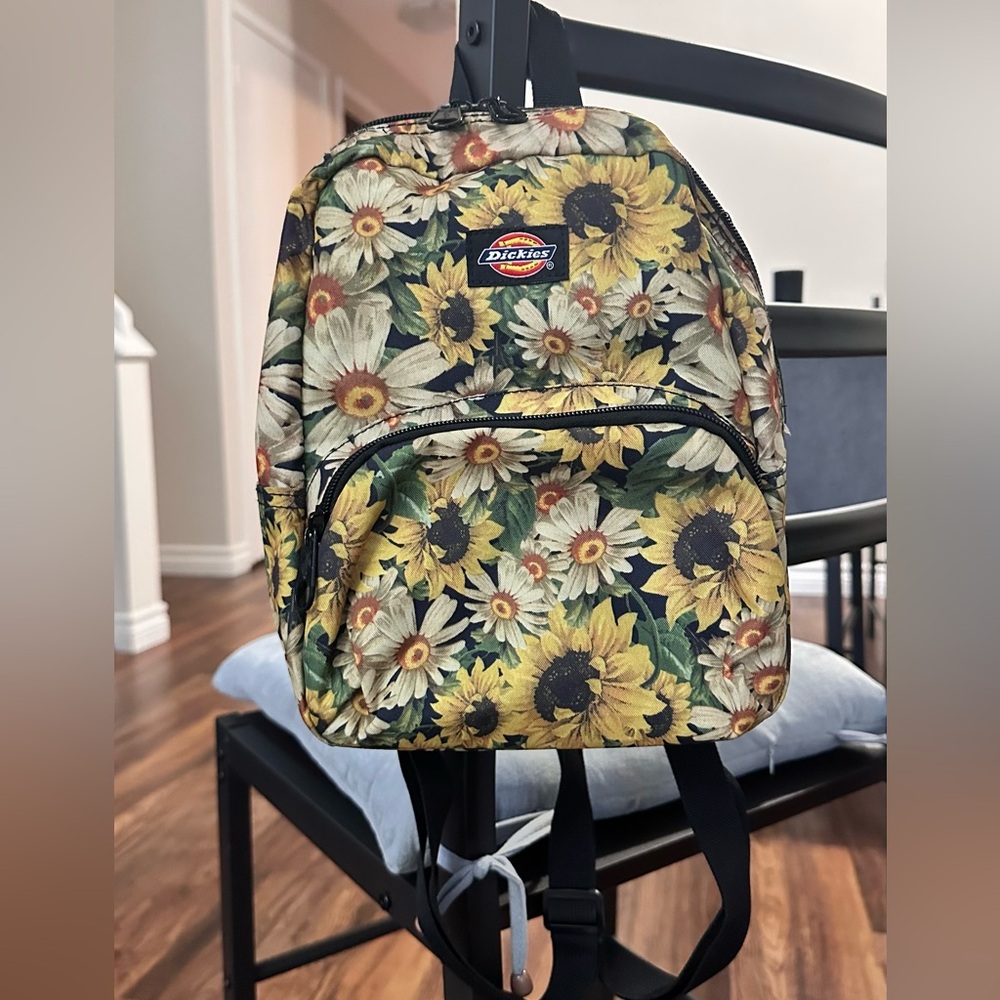 Dickies Sunflower and Daisy Print Backpack